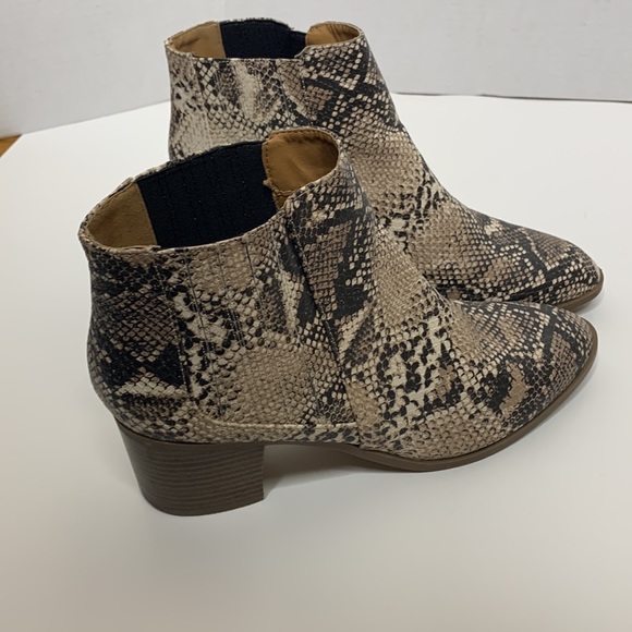Maurices | Snakeskin Ankle Booties | Brown Healed Low Boots Size 8 Fall Fashion - Picture 7 of 12
